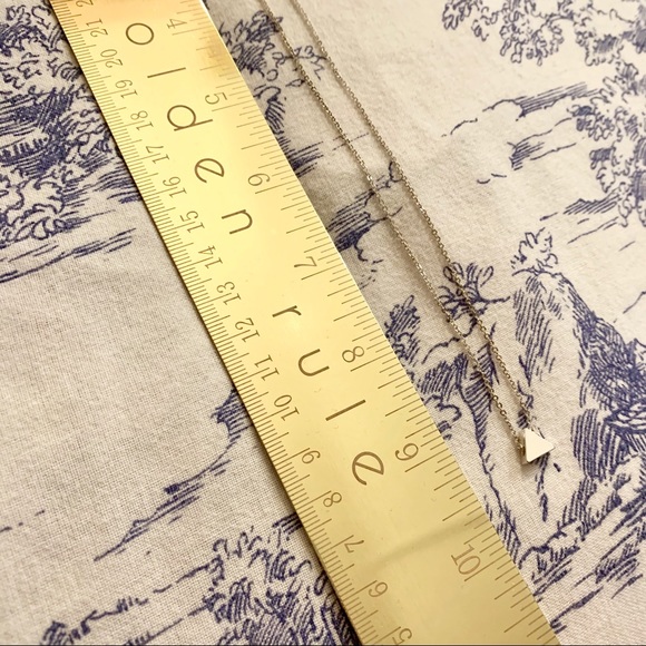 Triangle necklace - Picture 5 of 6